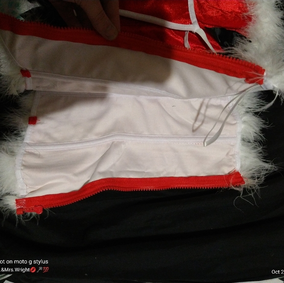 Mrs. Santa Corset - Picture 2 of 4